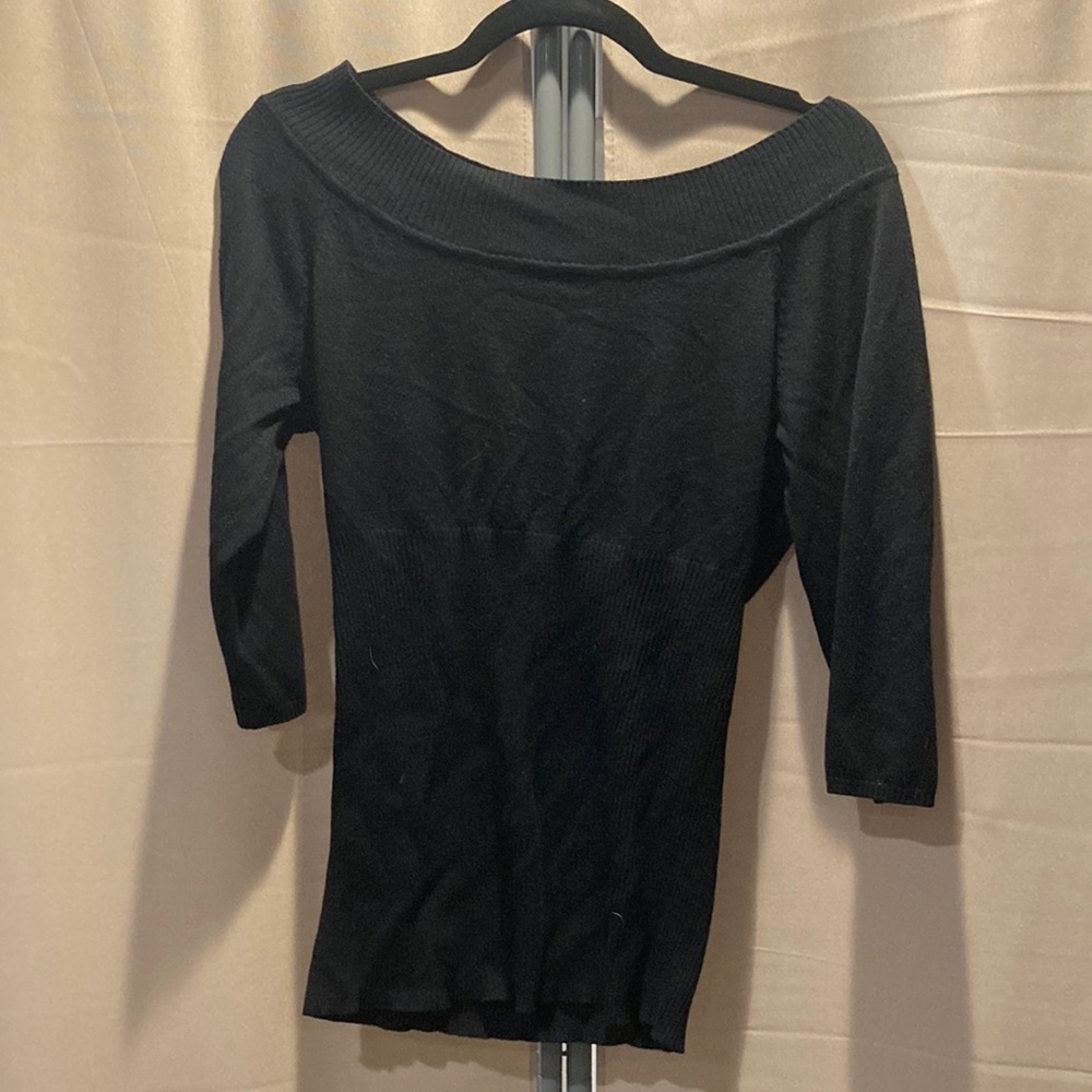 Black ribbed sweater
